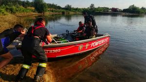 Misiune de salvare contracronometru în Giurgiu. Două adolescente care se scăldau în apele Argeșului au fost luate de curenți