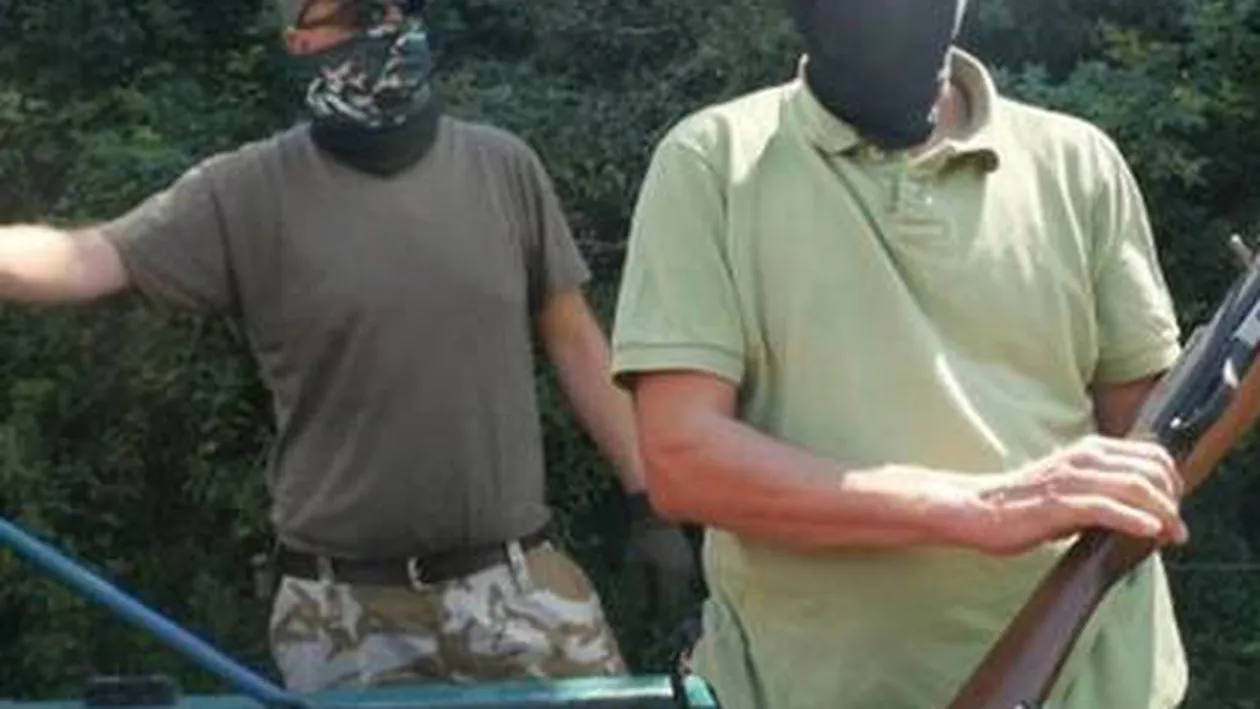 AŞA arată fără cagule „traficanţii“ de arme săltaţi de DIICOT, după reportajul Sky News