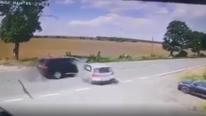 Accident teribil în Neamț! Camerele de supraveghere au surprins imaginile șocante de dinaintea morții șoferului
