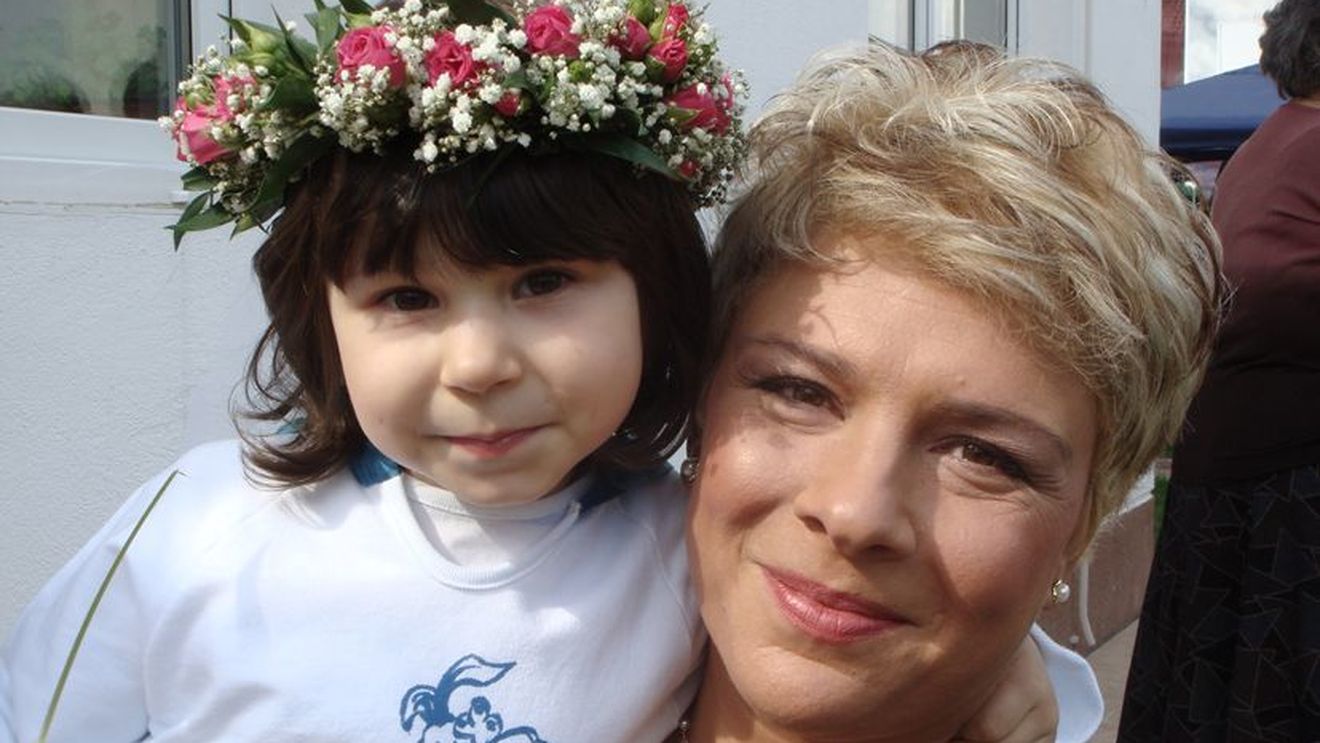TEO TRANDAFIR, imagini emoţionante alături de fiica ei, în Ajun de Crăciun! "Am plâns în hohote..."
