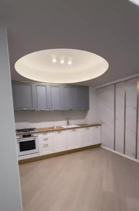 Cum arată apartamentul de lux din Pipera al Andreei Tonciu! Bruneta îl scoate la vânzare și cere 250.000 de euro pe el