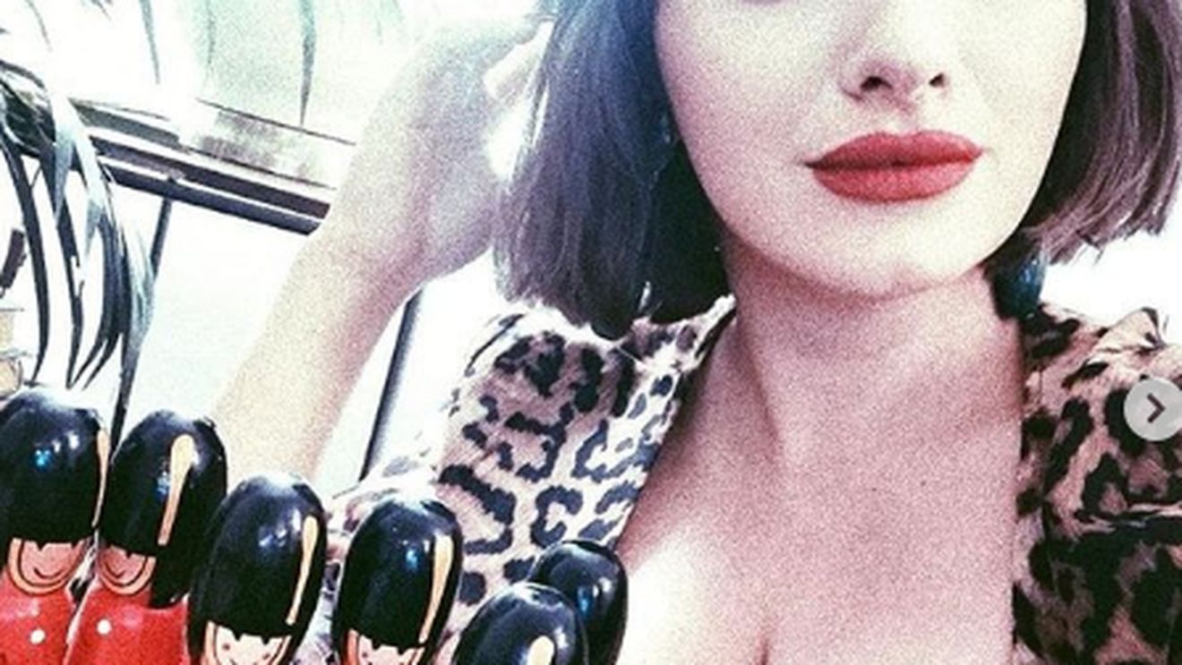 Cum arată Ana Morodan goală! ”Contesa digitală” s-a lăsat pozată în cadă
