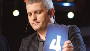 Virgil Iantu a ales doua variante! "Ce faci cand vrei neaparat sa revii in televiziune?" A: Suni un prieten B: ?