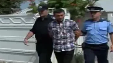 Prima reactie a tatalui unuia dintre cei 7 violatori dupa ce a aflat pedeapsa fiului: “Fata aia …”