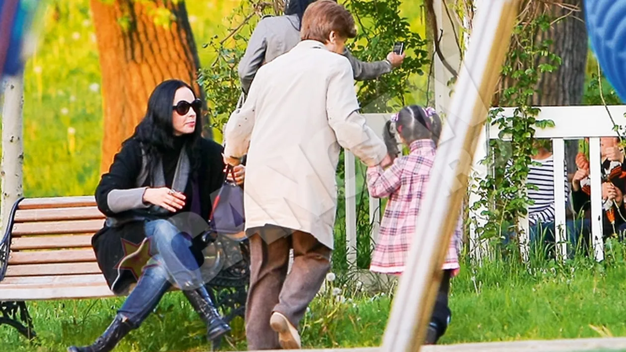 Andreea Marin isi pune bona sa-i dea fetita in leagan