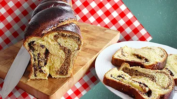 Cum să transformi cozonacul uscat într-un desert delicios!