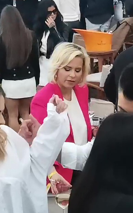 Paula Chirilă a așteptat și ea o petrecere pe litoral, după un an greu, marcat de pandemie