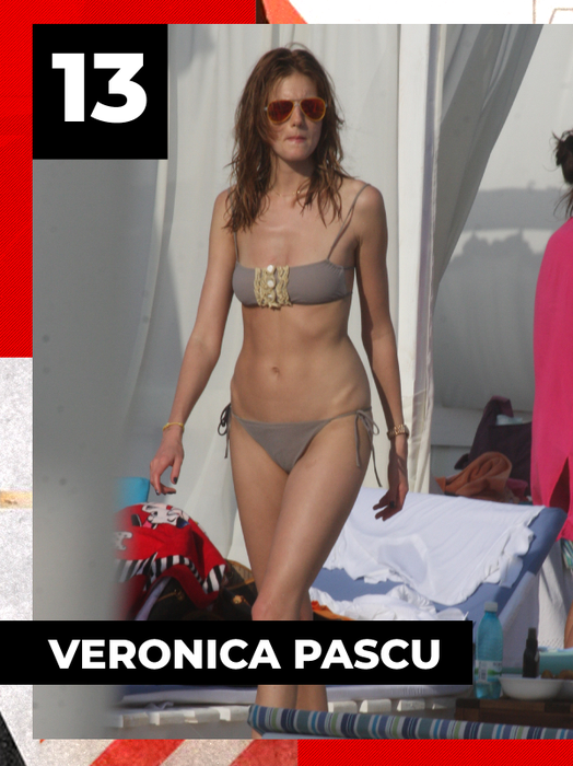 Top sexy-vedete de la noi, care au greșit mărimea slipului. Fanii de pe plajă au crezut că nu văd bine