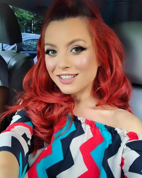 Ce cadou a primit ELENA GHEORGHE la doar o zi de când a devenit mămică. Le-a arătat tuturor