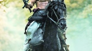 Se mandresc cu pectoralii. Mr. Muscolo!