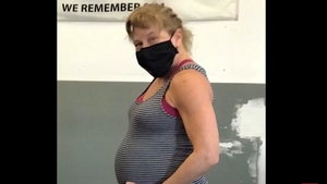 Miracol! O femeie a născut un bebeluș perfect sănătos la 57 de ani