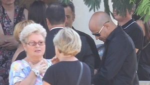 Imagini sfasietoare! Serban si Vlad Huidu isi conduc mama pe ultimul drum!