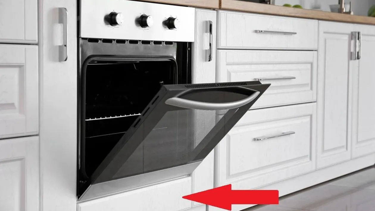 La ce folosește, de fapt, sertarul de sub aragaz. Este extrem de util, dar nimeni nu știe