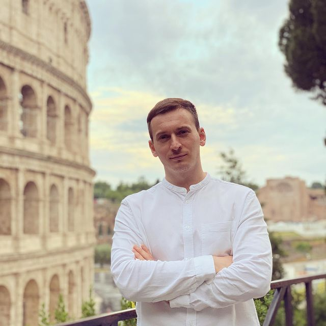 Denis Roabeș, solistul trupei "The Motans" / (Sursa: Instagram)