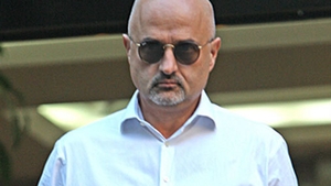 Imagini super-exclusive realizate de paparazzi: DON NIC şi MIRCEA GEOANĂ, ”celulă de criză” cu soţiile imediat după dezvăluirile din CANCAN.ro!