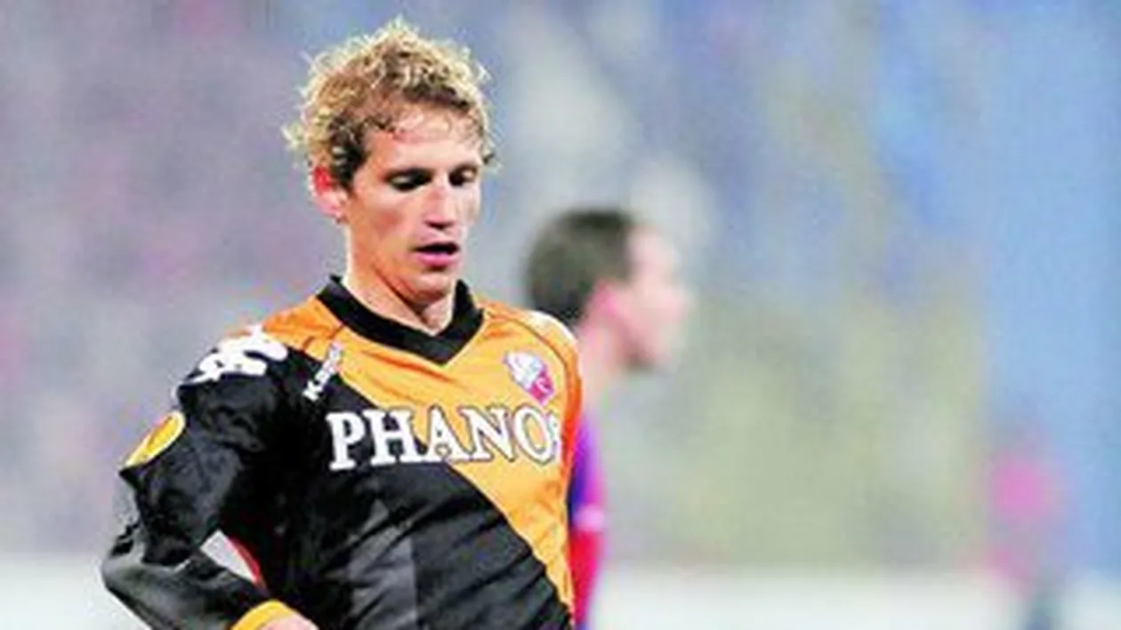 Nesu a vorbit cu mama lui