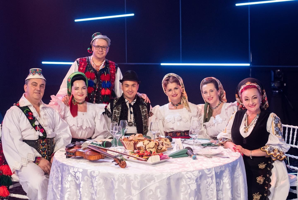 Program special la TVR 2 de Revelion 2024! Ce invitați vor fi la “Fuegovelion”