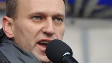 FOTO. Momentul în care Aleksei Navalnîi ar fi fost otrăvit, surprins în aeroport de un pasager. Imaginea s-a viralizat