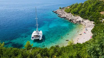 Cea mai curată apă din Europa pentru vacanța ta. Biletele de avion sunt ieftine aici