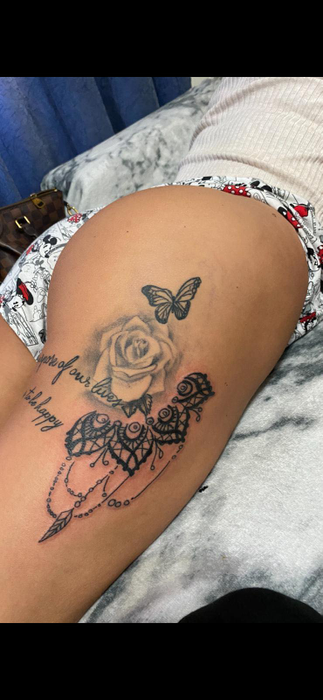 FOTO | Exclusiv. Ce tatuaj și-a făcut recent Simona Sensual. Cum arată acum bruneta