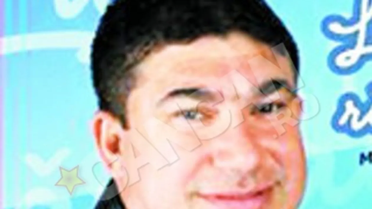 Stefan de la Barbulesti a trecut de la voie buna la jale! Arvunit pentru nunta, a cantat la inmormantare