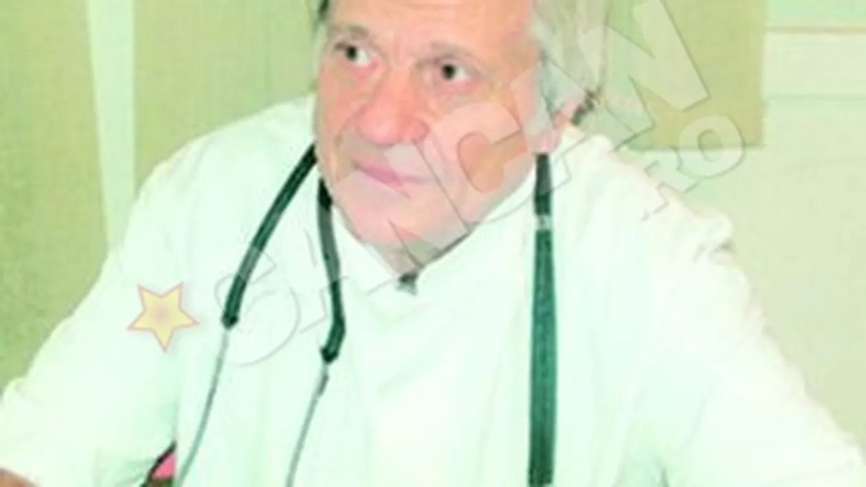 Opt ore pe zi de lucru la calculator creste riscul deformarii coloanei