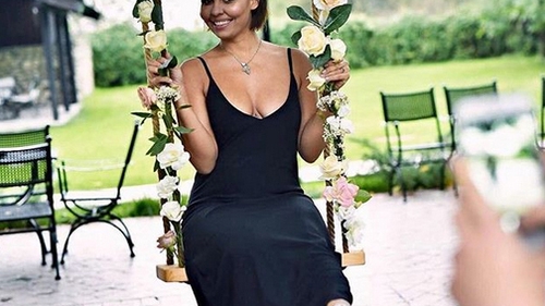 Andreea Popescu, fosta dansatoare a Deliei va deveni mămică! Chiar artista a făcut anunţul: ”Bebe”