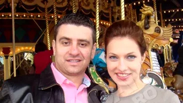 Logodnicul Miss Model of the World pipaie statui!