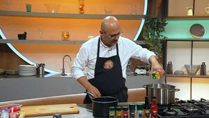 Cum a ajuns Lucian Ioan, concurentul de la ”Chefi la cuțite”, să gătească pentru Regina Elisabeta: ”Nu am avut voie să spun nimănui”