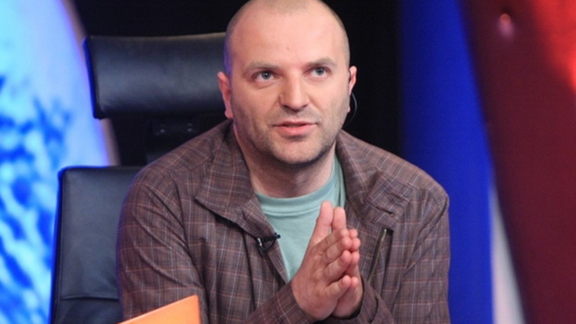 Capatos, pozat cu pe litoral cu “Devoratoarea de fotbalisti”. “Pacatosul” a pus mana, a apasat...