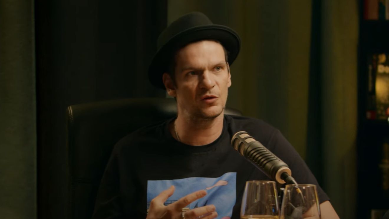 Femeia după care plânge Tudor Chirilă. Are inima sfâșiată și acum. „M-a certat și m-a iubit”