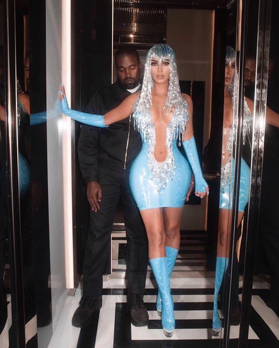 Kim Kardashian a primit o lovitură cruntă din partea lui Kanye West: “Înainte să solicite divorțul, el și-a schimbat numărul”. Decizia incredibilă luată de rapper