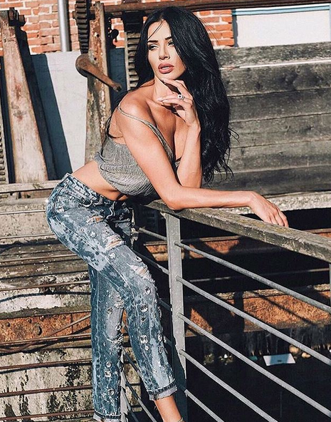 Andreea Sasu şi-a şters tatuajele cu Philipp Plein după despărţirea de el