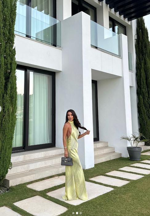 Ea e Alexandra Popescu, femeia care i-a ”spart” casa lui Bogdan Stancu. E prezentatoare TV