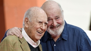 A murit Carl Reiner, celebrul actor de comedie!