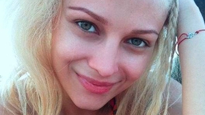 Lora a ajuns in Turcia! Vedeta urmeaza sa fie supusa unei operatii! Vezi ce spune despre asta