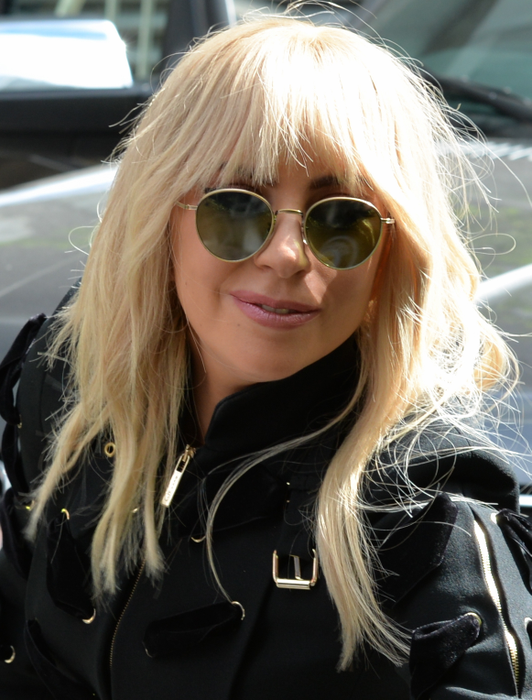 Lady Gaga suferă de o boală serioasă
