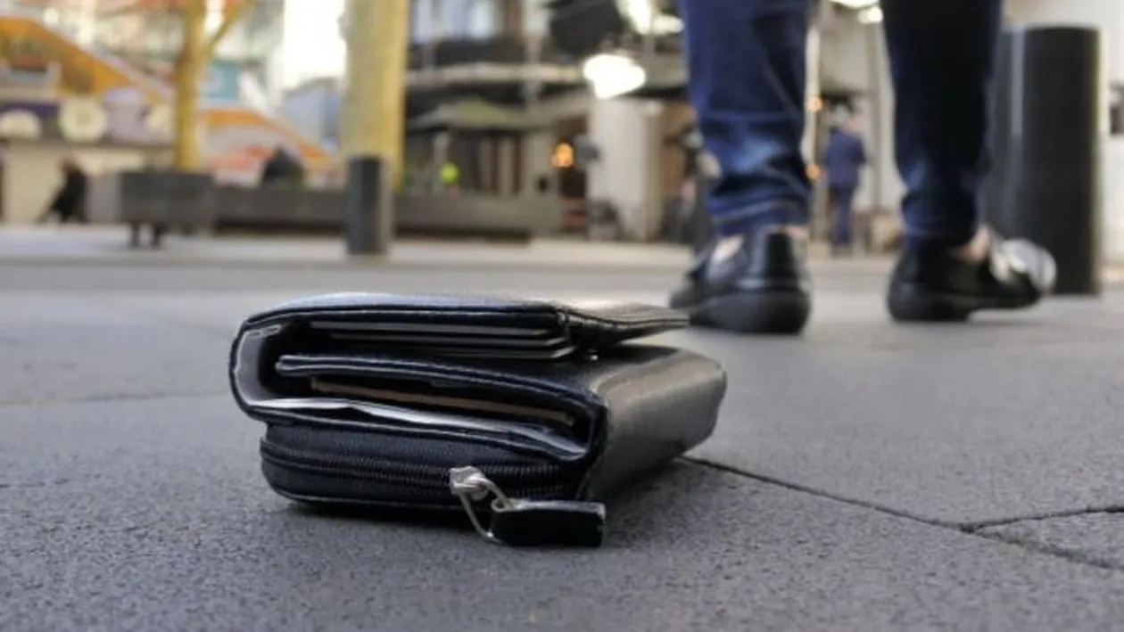 Nimeni n-a revendicat un portofel găsit în Botoșani. Ce s-a întâmplat cu banii