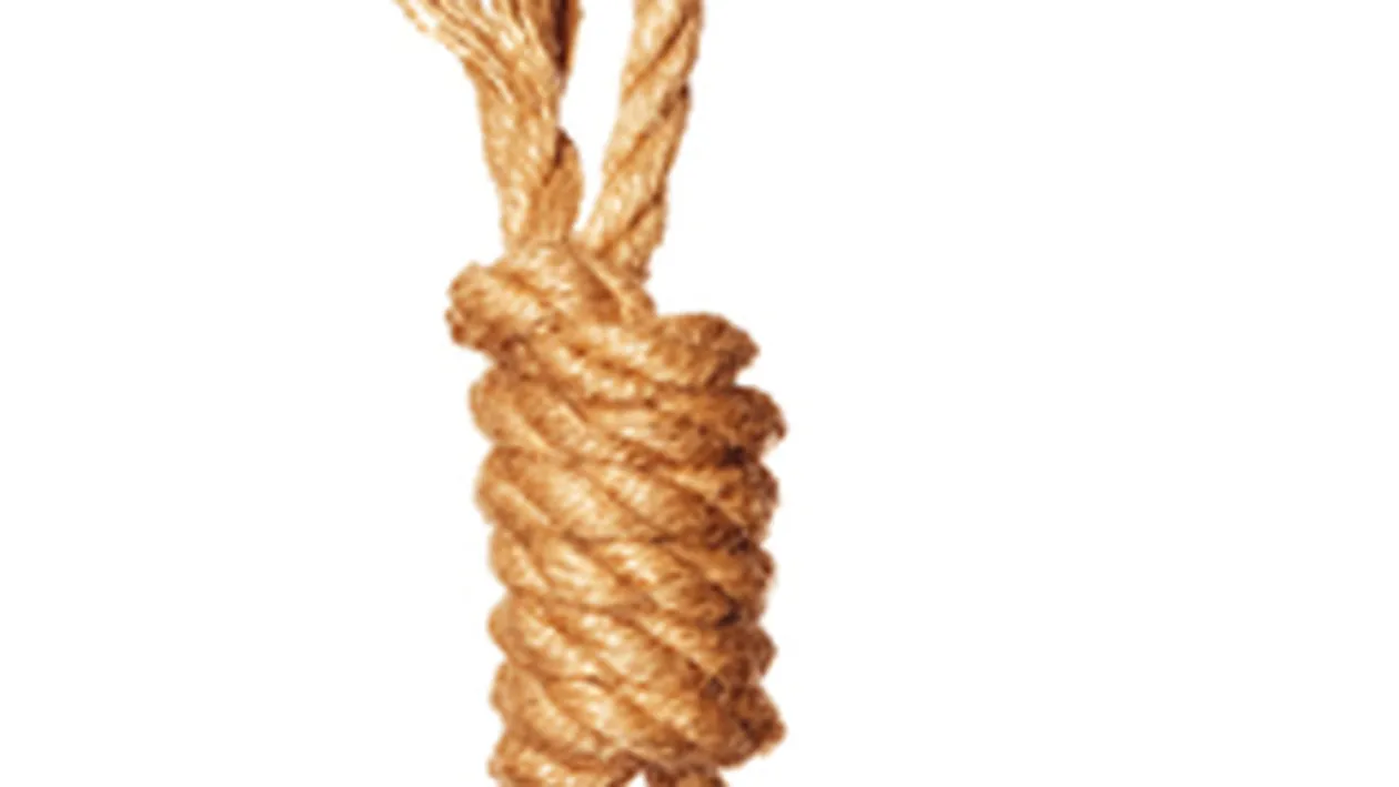 Politist din Calarasi, gasit spanzurat in padocul de caini