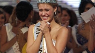 S-a ales Miss World 2010! Cea mai frumoasa femeie din lume este o americanca de 18 ani!