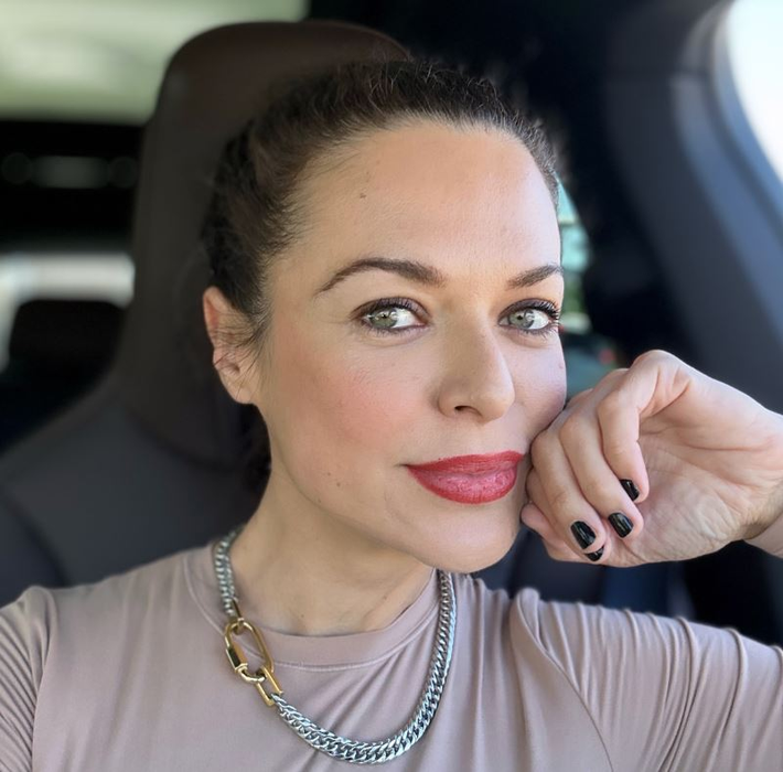 Raluca Lăzăruț/ sursă foto: Instagram
