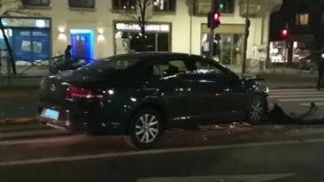 Accident de circulație în București. Un șofer de 19 ani a provocat o coliziune în lanț