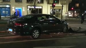 Accident de circulație în București. Un șofer de 19 ani a provocat o coliziune în lanț