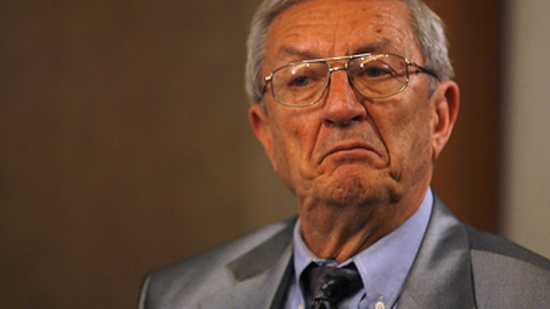  Fostul general VICTOR ATHANASIE STĂNCULESCU a intrat în comă!