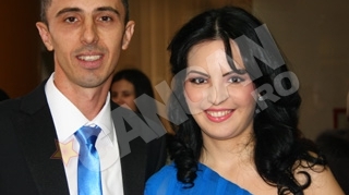 Tinerii bucuresteni s-au inghesuit sa se casatoreasca pe 11.11.2011: "Aceasta data ne va aduce mult noroc"