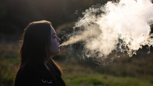 Boala pe care o cauzează vaparea. Un dentist din Londra trage un uriaș semnal de alarmă