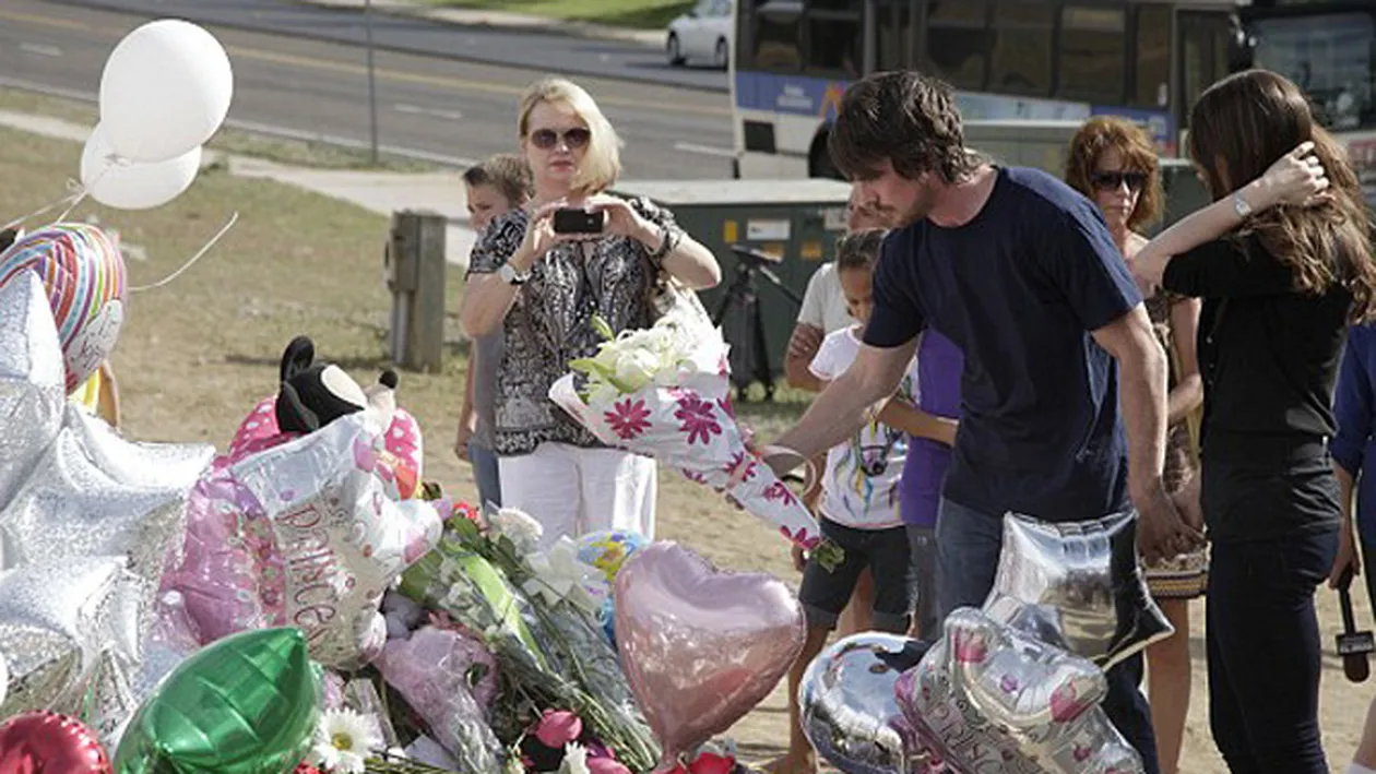 Christian Bale, alaturi de supravietuitorii masacrului din Denver
