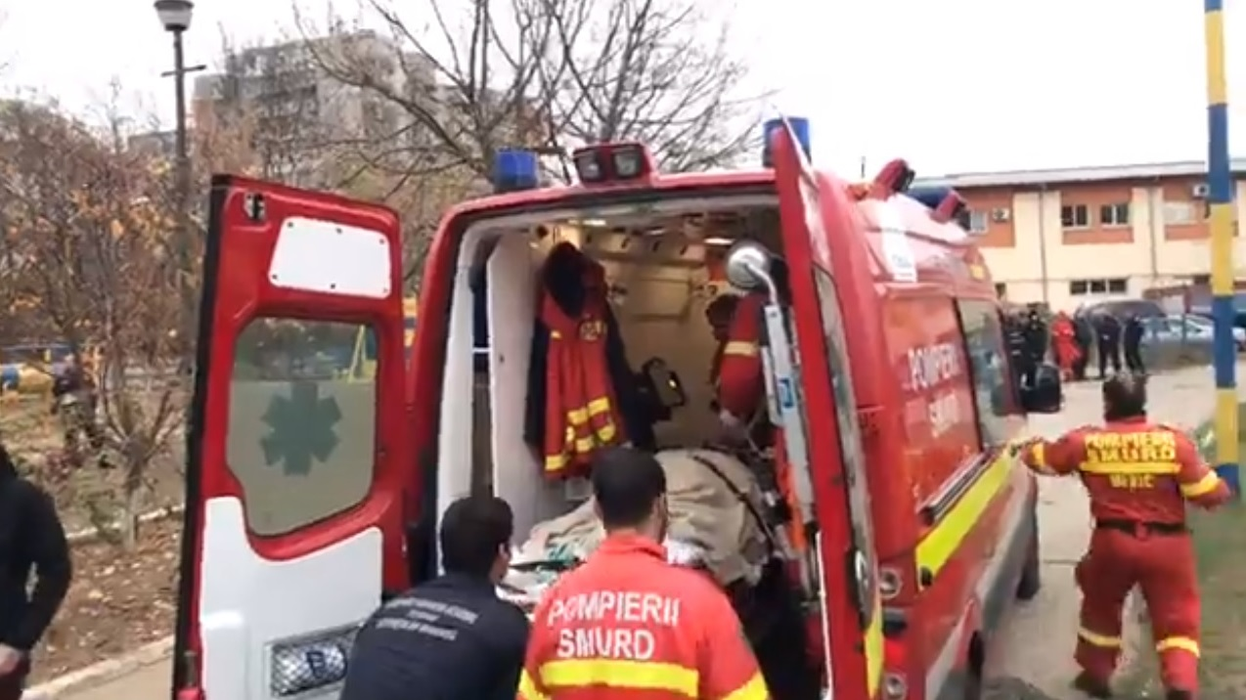 La București, Florin Busuioc a fost transferat din elicopter într-o ambulanță