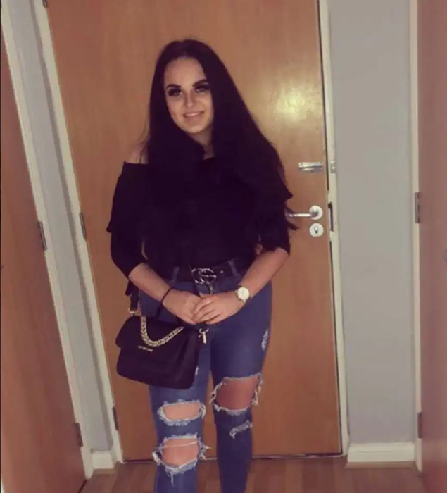 Într-o postare făcută pe contul ei de Twitter, Connie White a explicat ce reprezintă, de fapt, reflexie care pare a fi un penis la prima vedere © Instagram