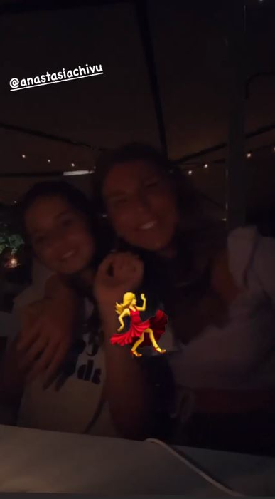 Cât s-a schimbat Adelina Chivu după intervențiile estetice! A plecat fără soțul ei în vacanța din Mykonos și a pozat sexy și nemachiată
